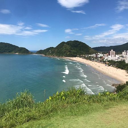 Apartamento Pitangueiras Guarujá Buitenkant foto